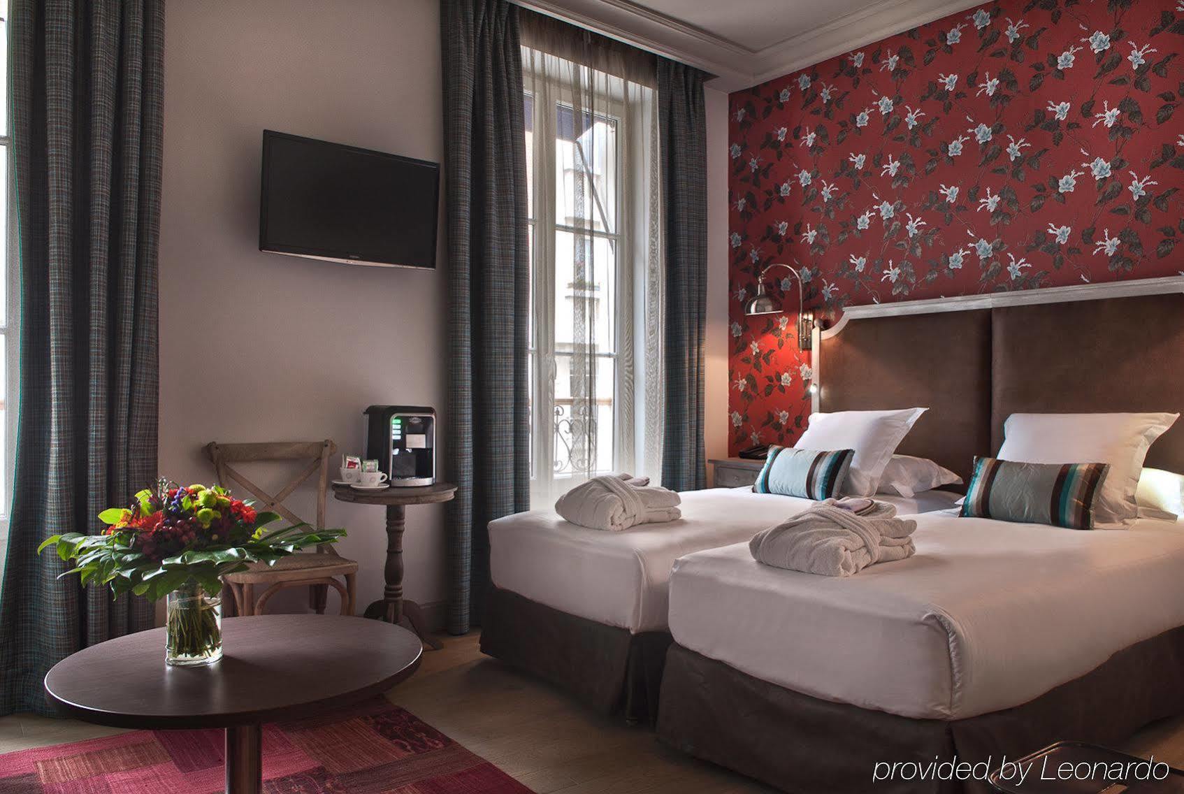 Hotel Le Robinet D'or Canal Saint Martin Parijs